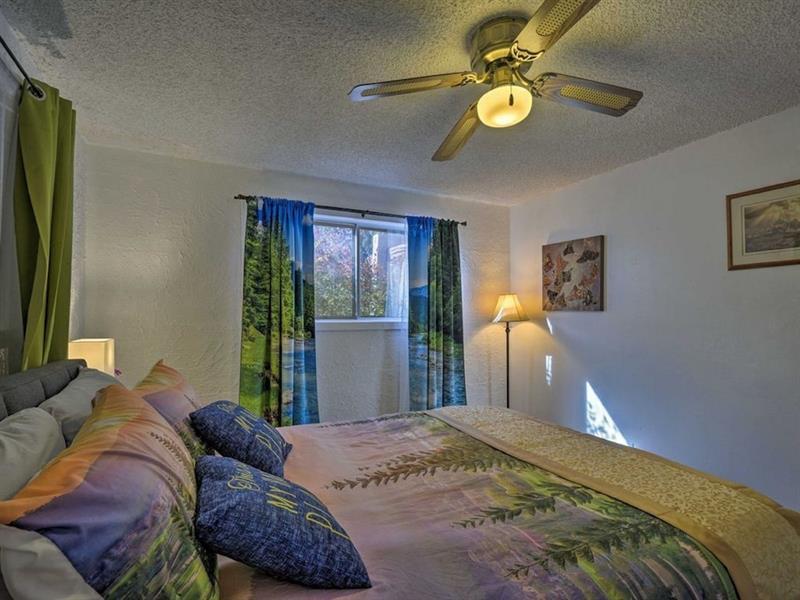 Charming With Some Red Rock View Vr Hotel 3*